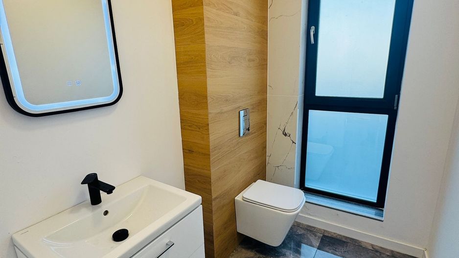 Vila P+1+M 5 camere Popesti-Leordeni - Poză 9