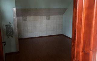 Casă complet renovată, pentru locuință sau pensiune turistică! - Poză 8