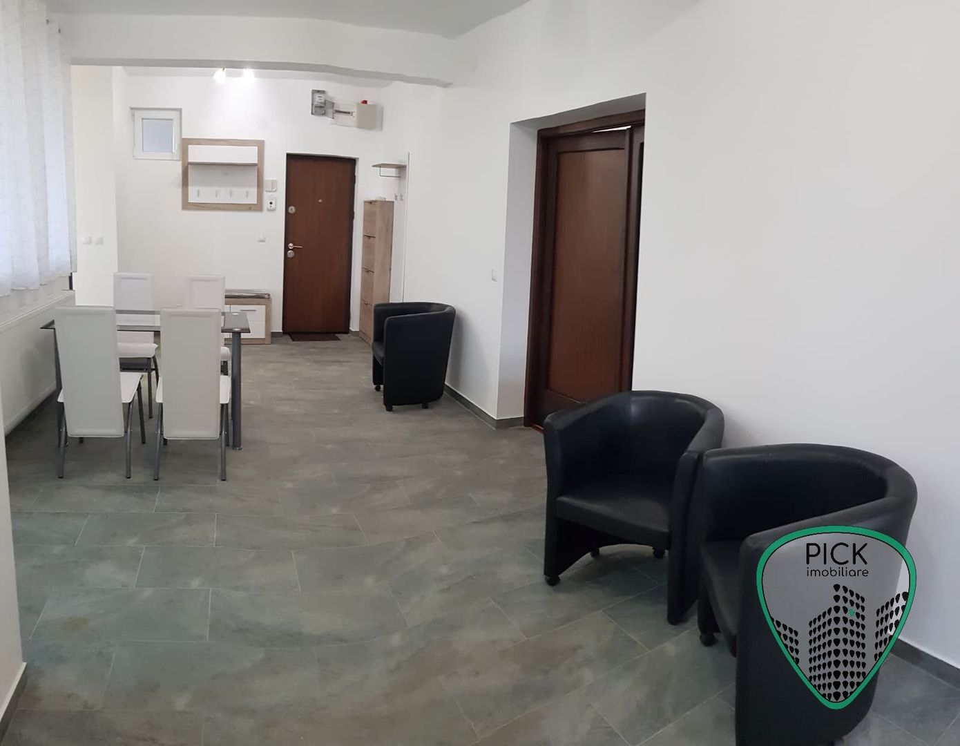 P 4249 - Apartament de închiriat în zona semicentrală cu 3 camere - Poză 2