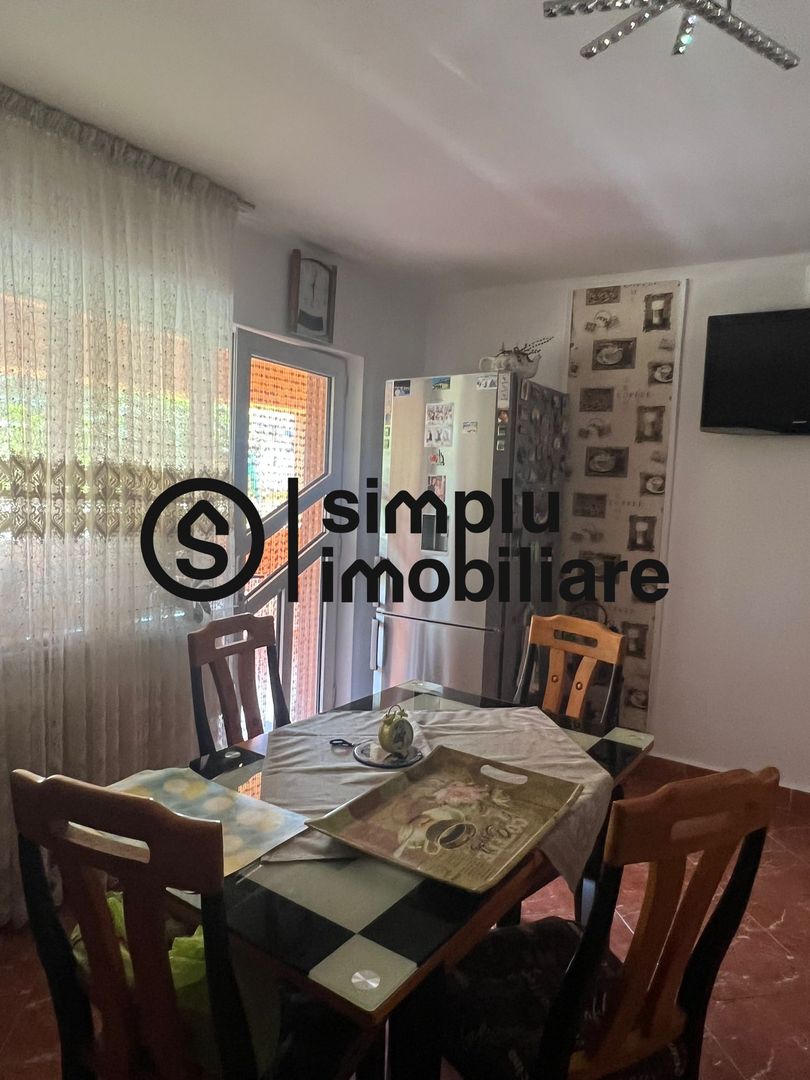 Vila S+P+1+M Lapus, str Paunitei - Poză 42