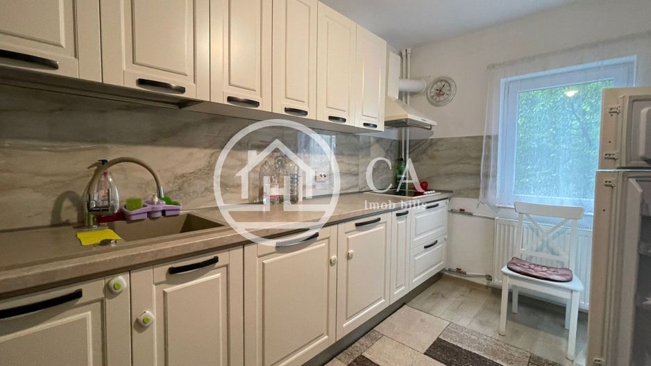 Apartament de închiriat cu 3 camere în Calea Aradului, Oradea - Poză 10