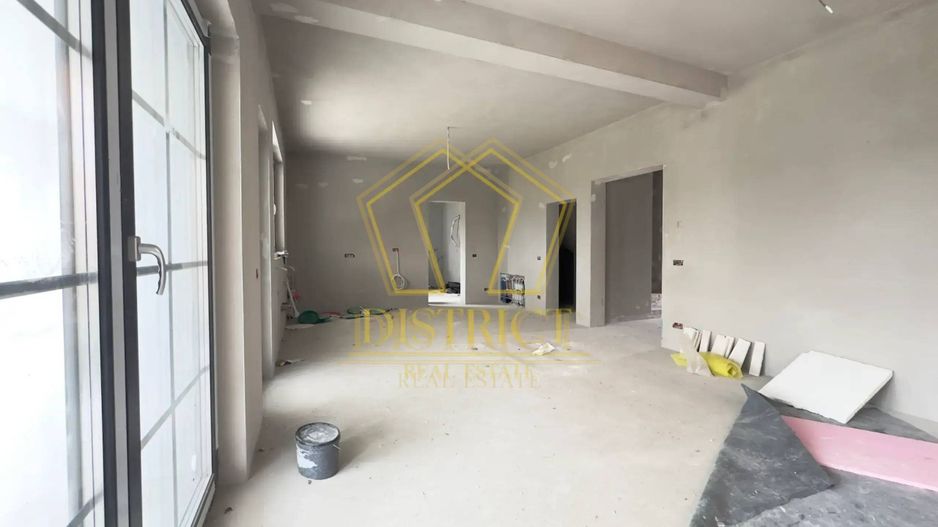 Casa superba cu 5 camere si garaj | Dumbravita - Poză 9