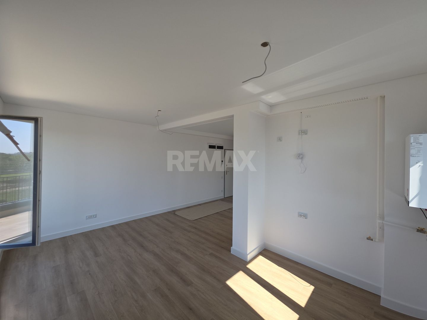 Apartament cu 2 camere în București, Pipera, România - Poză 1