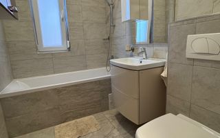 Apartament cu 3 camere, curte proprie si loc de parcare - Poză 18