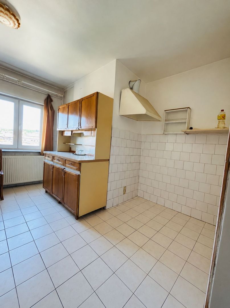 Apartament cu 2 camere, decomandat, Rogerius - Poză 3