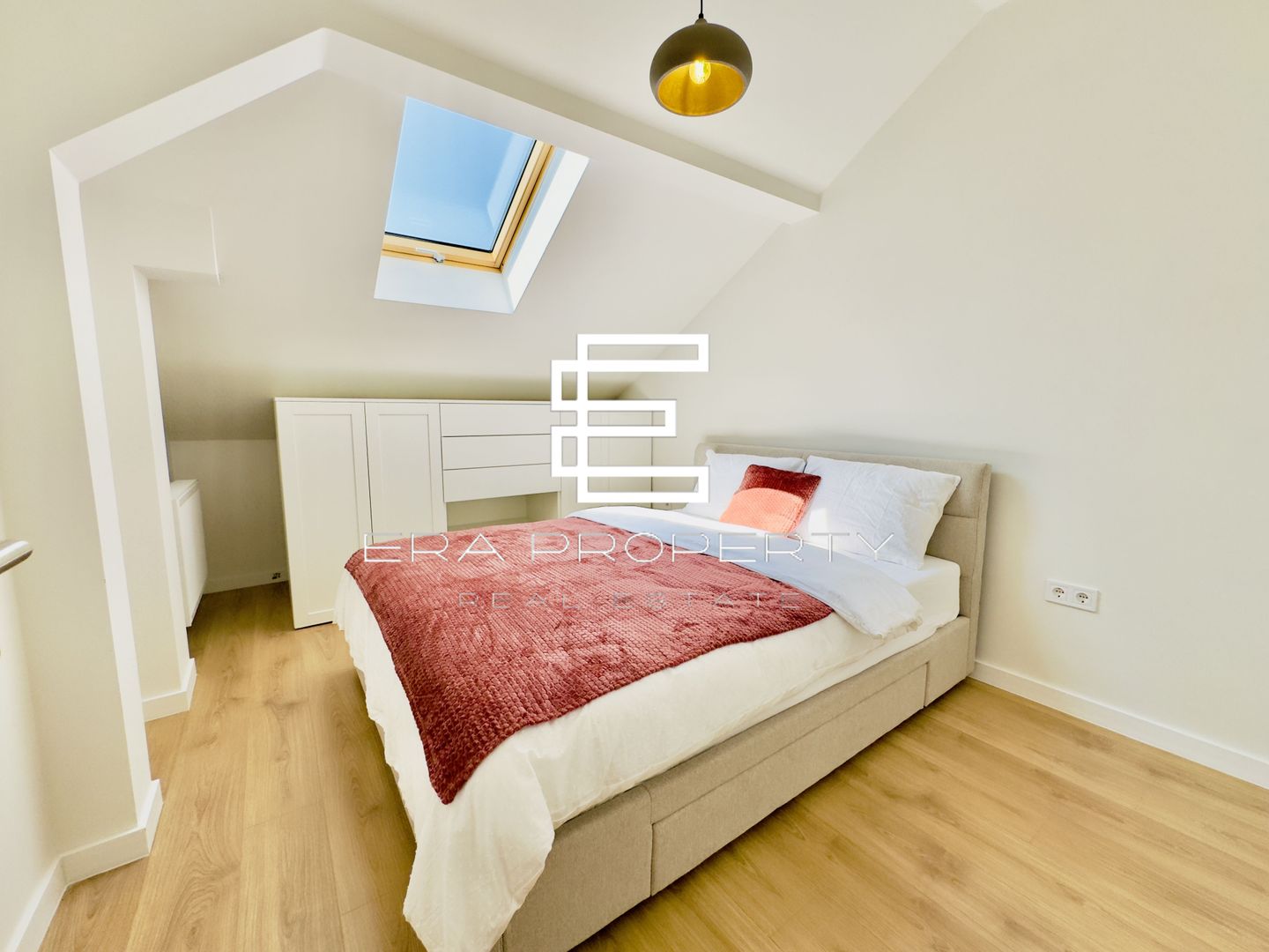 Penthouse 5 camere- 128,54 mp utili-terasa 15mp  -zona Aeroport Sibiu - Poză 4