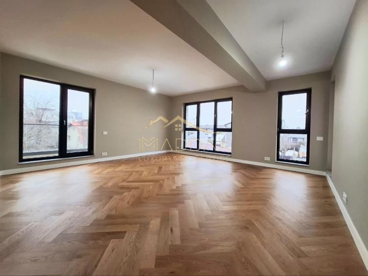 Apartament 3 Camere - Poză 1