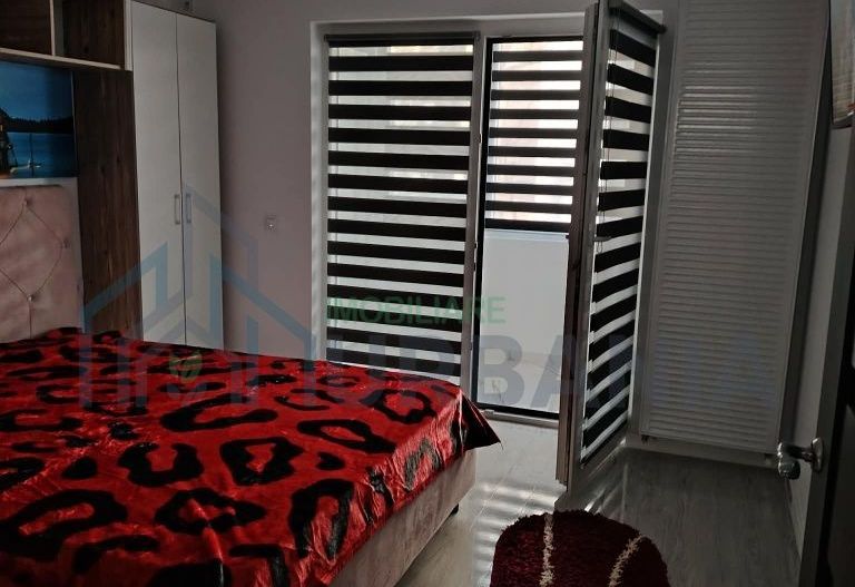 Închiriez apartament 2 camere decomandat - Poză 1