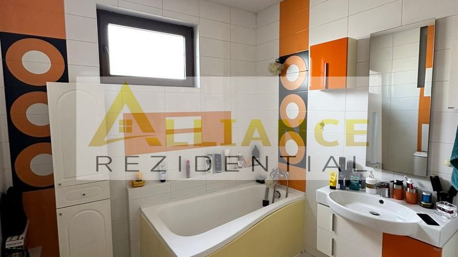 Piata Sudului Casa 4 camere | 3 bai Teren 160 mp - Poză 23