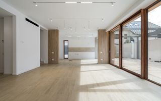 6cam/4dorm,5bai,95mp ampr,425mp teren,garaj,2parc/Voluntari-jud.IF - Poză 1