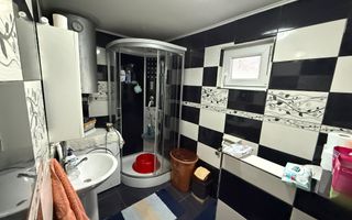 Casa individuala } Orlat | 250 mp Teren | Terasa inchisa - Poză 12