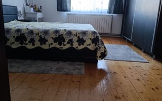 Casa Cisnadie etaj 1 integral cu intrare separata si curte comuna - Poză 1