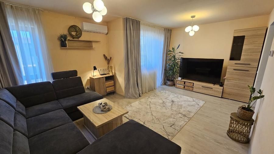 Apartament 3 camere 82 mp 2 băi 2 balcoane etaj 2 in Selimbar - Poză 1