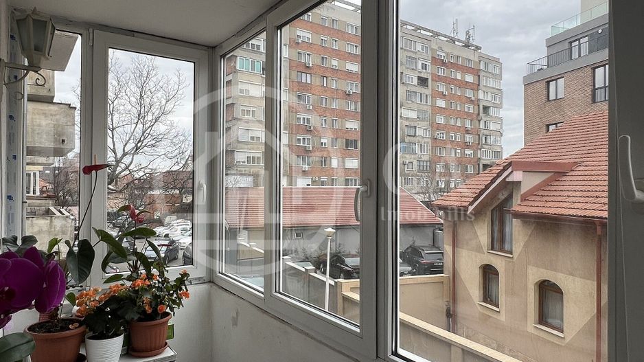 Apartament cu 3 camere de inchiriat zona Centrala Oradea - Poză 7