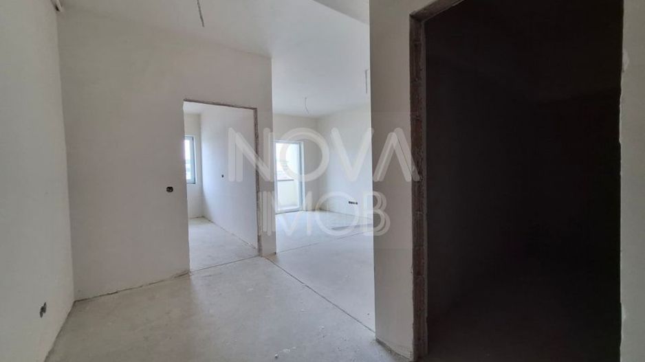 Apartament cu 1 camera, lift, loc de parcare - Zona Pictor Brana - Poză 3
