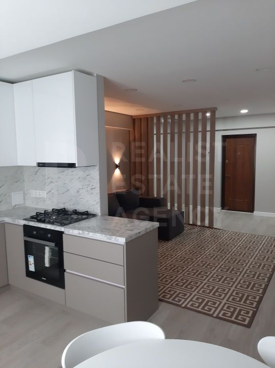 Chirie, apartament, 2 camere, strada Colina Puşkin, Centru - Poză 1