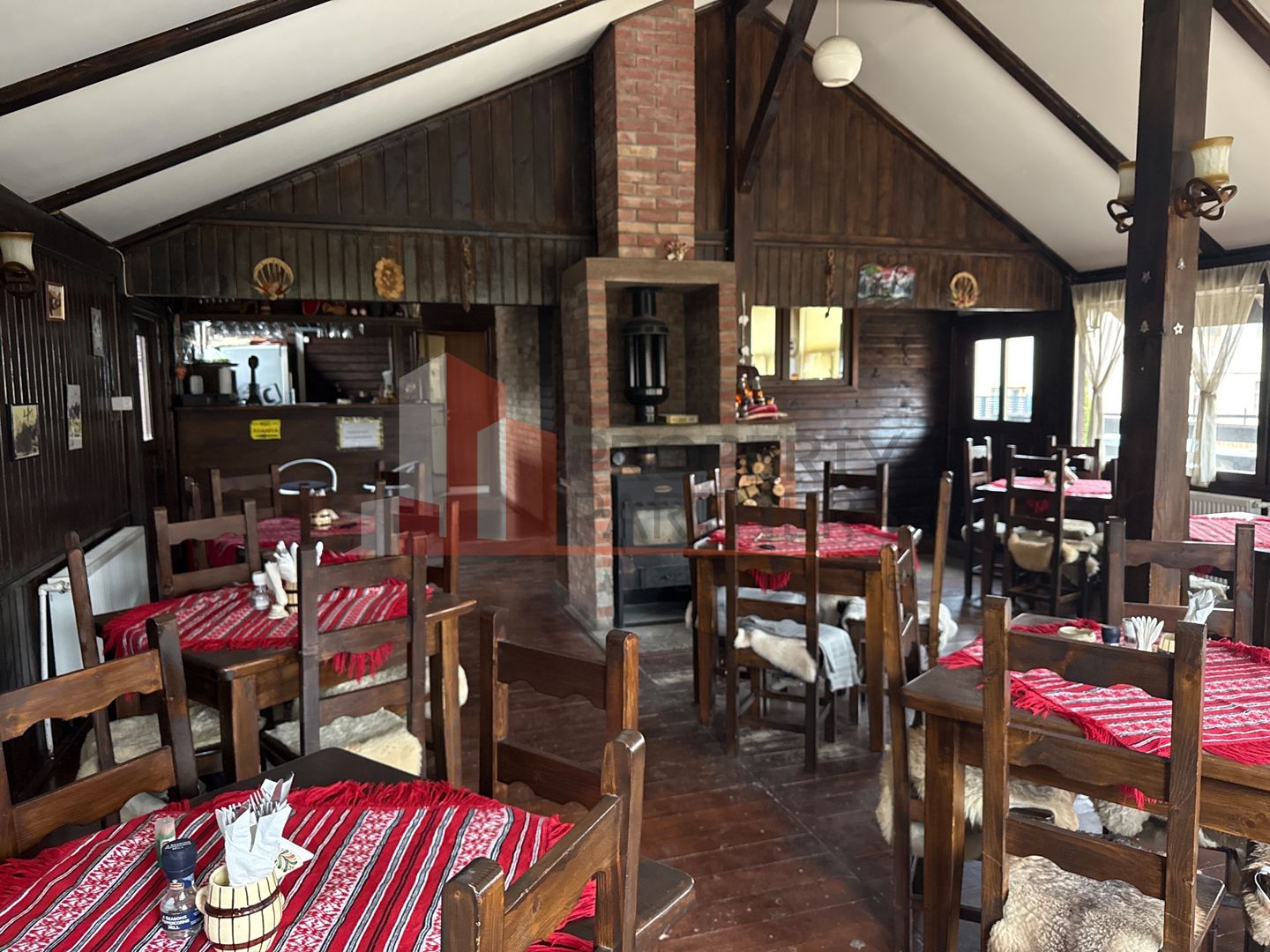 Restaurant de închiriat în Bran – terasă mare + poziție centrală - Poză 4