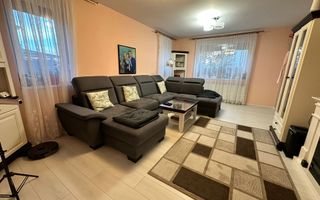 Casă premium cu panouri solare, stație EV, anexă locuibilă și grădină - Poză 2