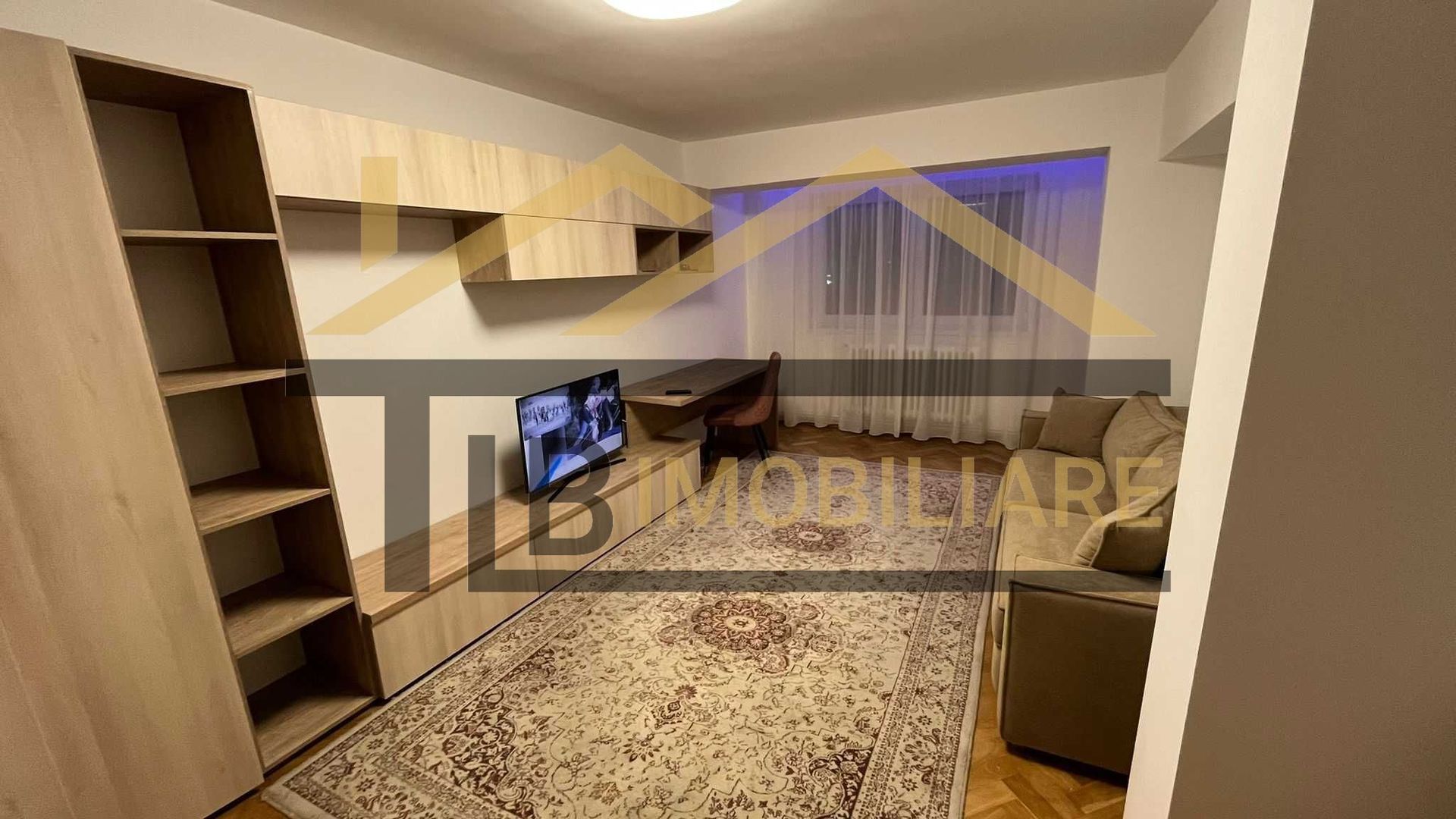 Apartament de 4 camere, 104mp, decomandat, Zona Piata Teatrului - Poză 2