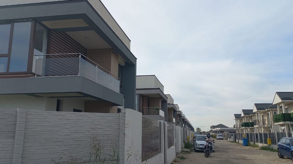 Teren com.Berceni,8600 mp,parcelat ,PUZ aprobat, pentru dezvoltatori - Poză 9