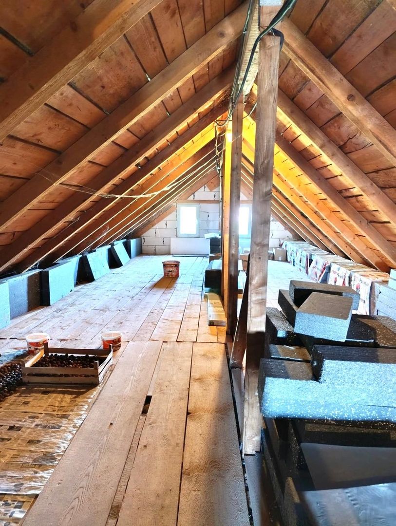 Casa individuala spatioasa si teren mare, pozitie excelenta, Sacalaz - Poză 24