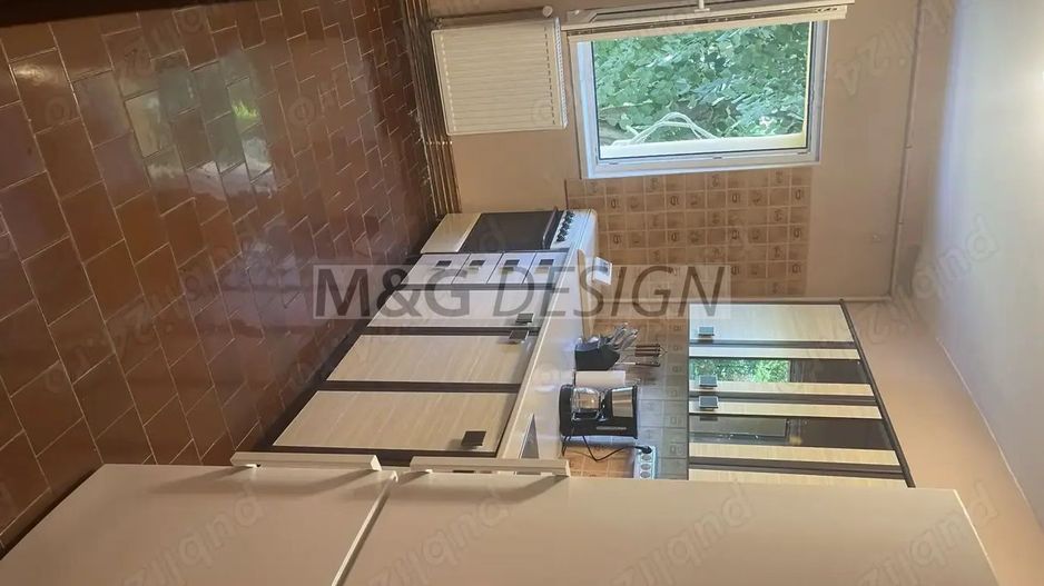Apartament 3 camere Dambovita etaj 2 cu centrala - Poză 2