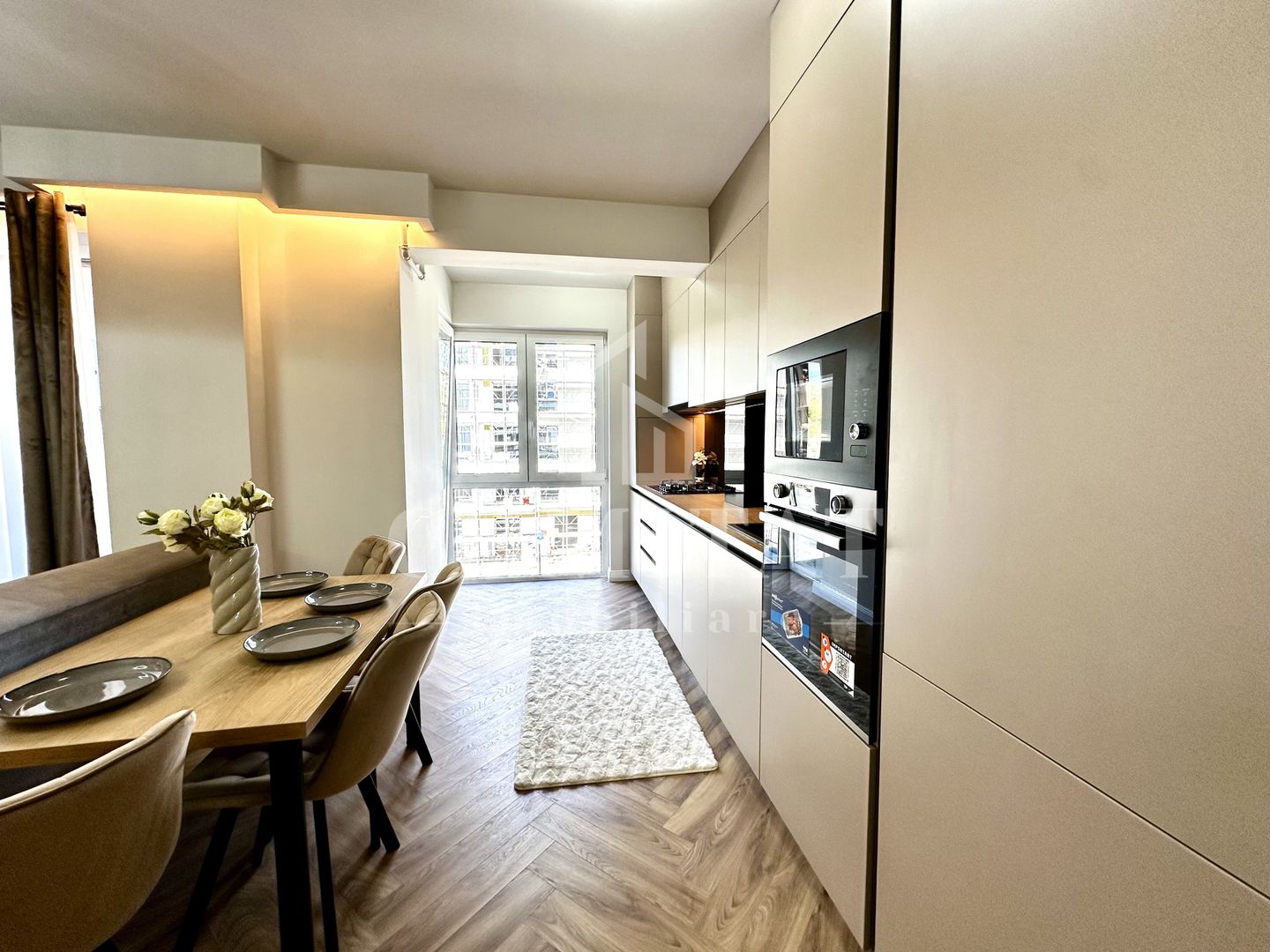 Apartament ultrafinisat | Etaj intermediar | Zona Str Tineretului - Poză 31