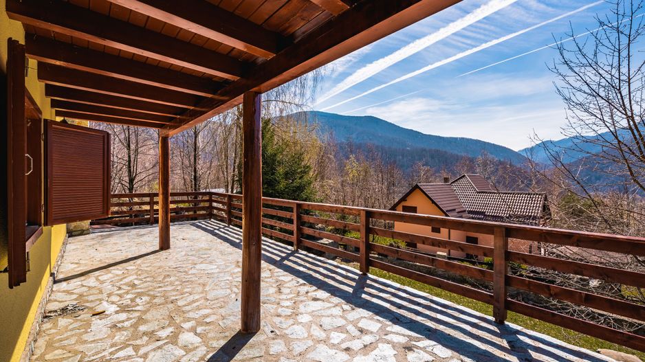 Casă de vacanță în Poiana Mărului. - Poză 15