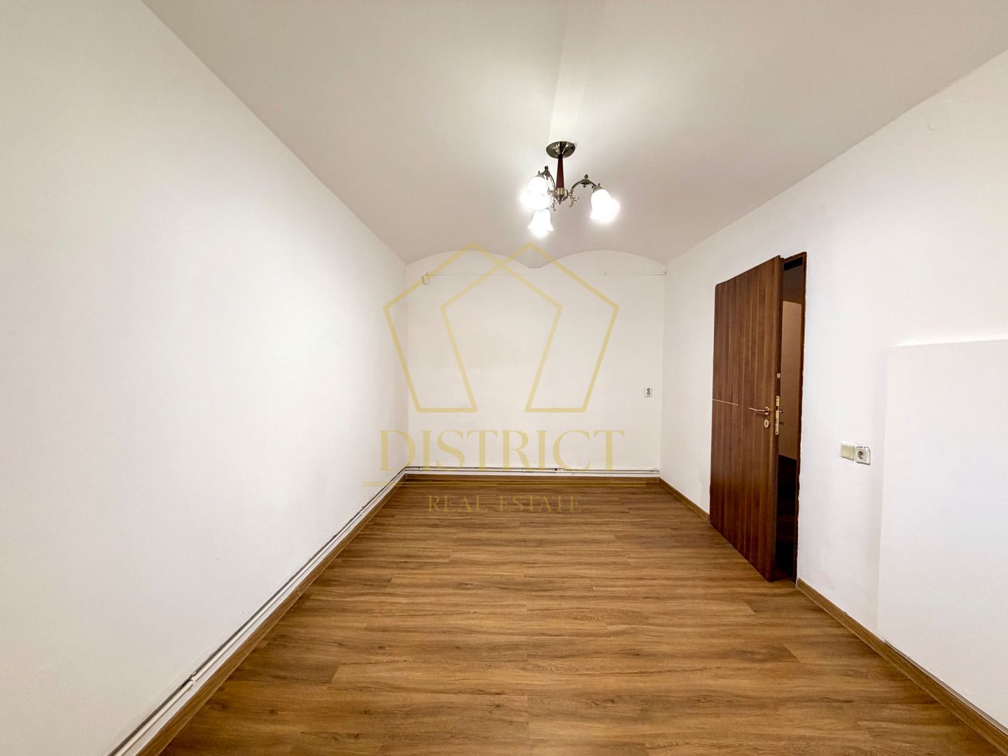Spatiu comercial renovat, cu VAD | Central | P-ta Maria - Poză 4