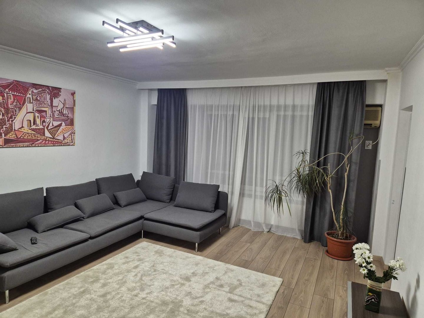 Apartament 3 camere Virtuții - Poză 1
