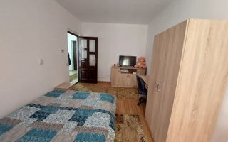 Oportunitate! Apartament 1 cameră, mobilat și utilat, zona Porii. - Poză 4