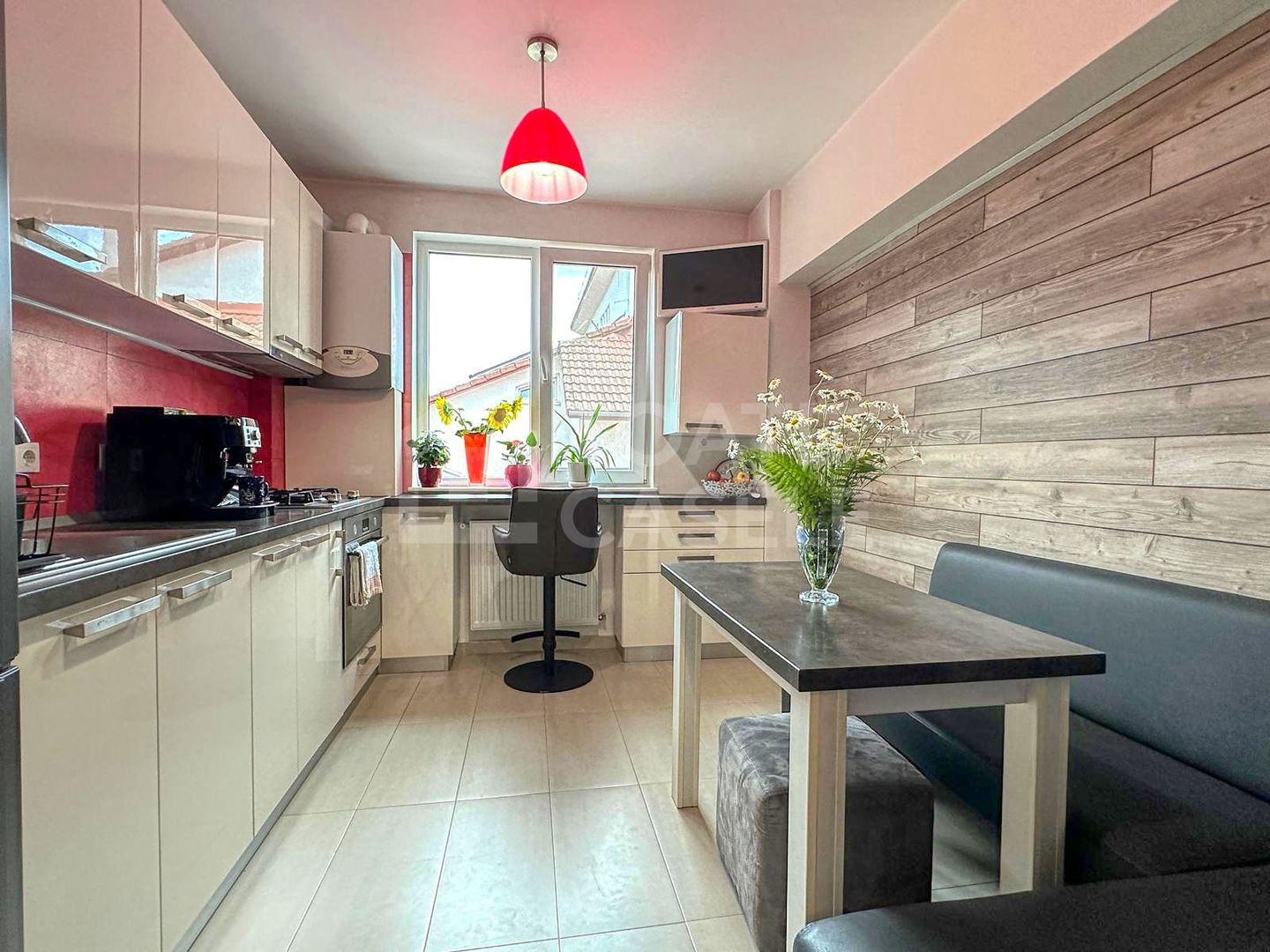 Apartament cu 3 camere, mobilat, utilat, zona Hotel Ramada - Poză 2