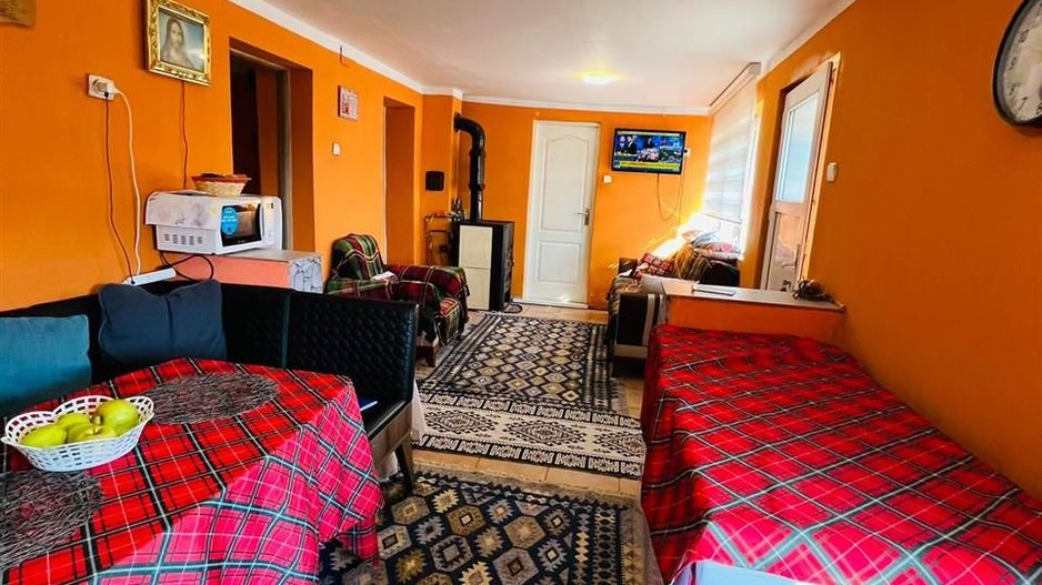 Casa la 20 de Km de Oradea - Poză 6