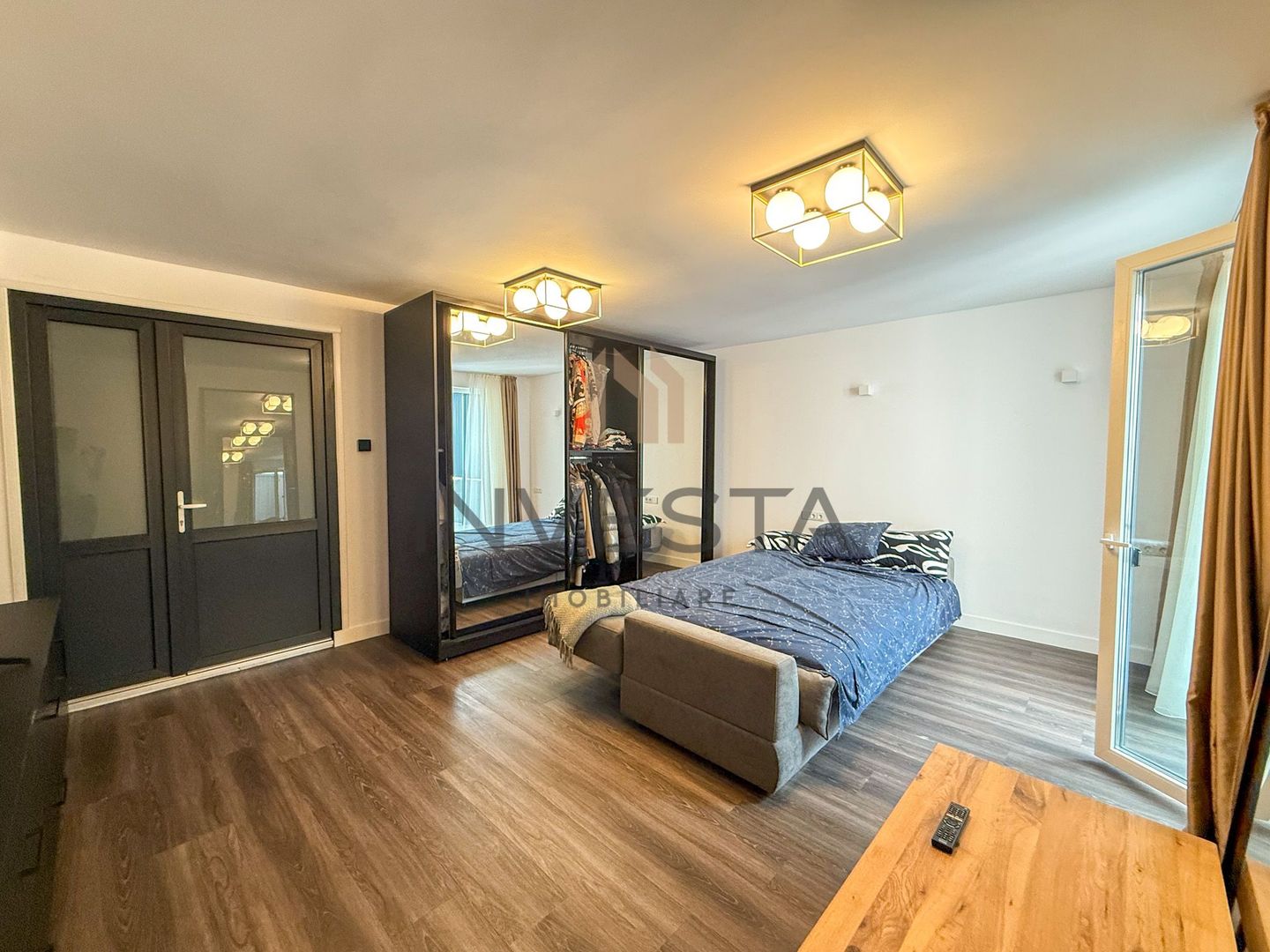 Casa insiruita cu finisaje moderne in cartierul Europa! - Poză 5