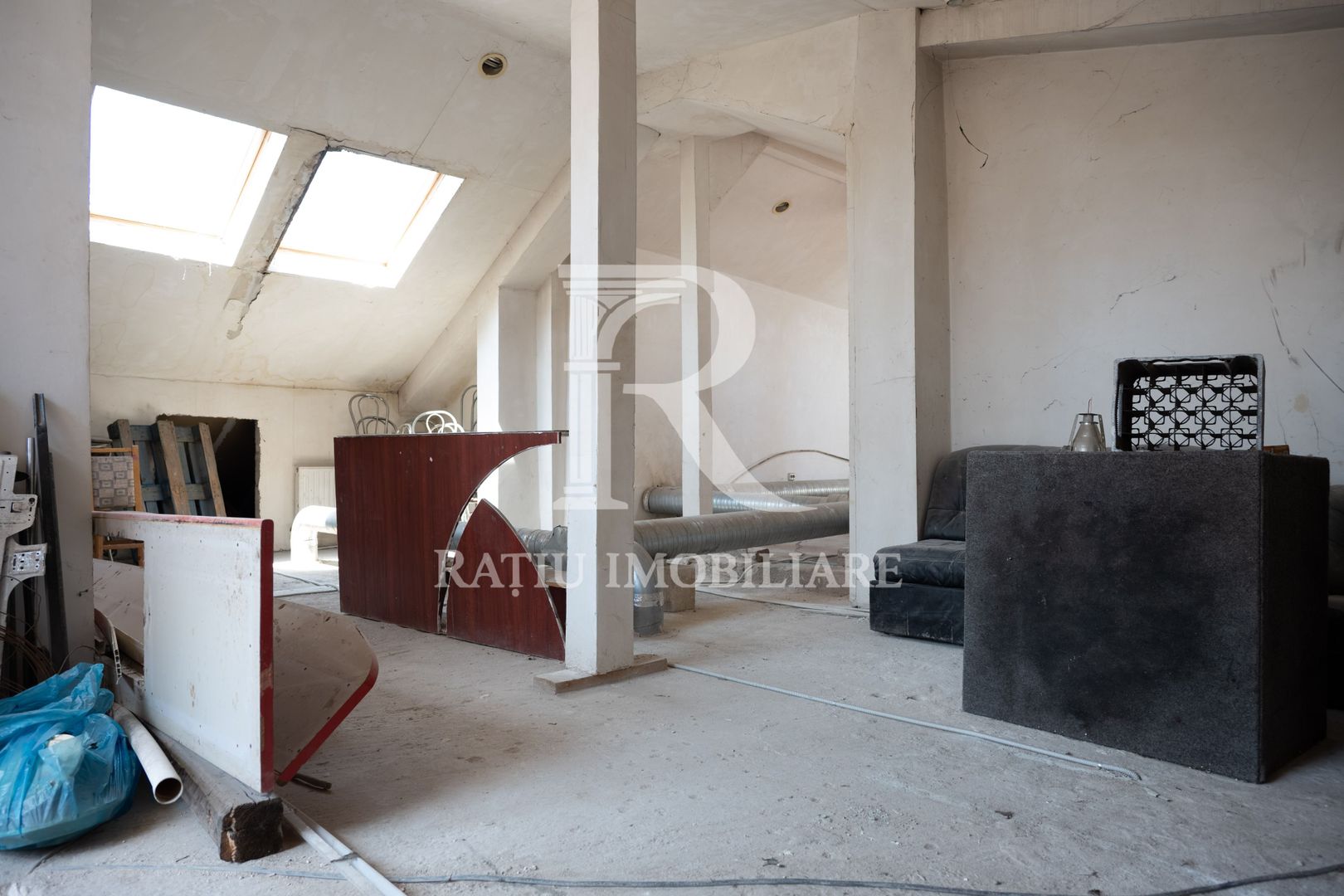 Spatiu Comercial | Etajul 1 + Mansarda | Decebal | 300 mp | Oradea - Poză 3