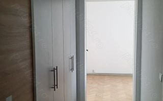 Închiriere apartament 3 camere   Lacul Tei, lângă parc   renovat complet, 74 mp, decomandat - Poză 3