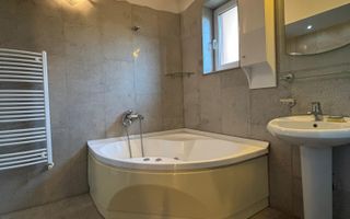 Casă cu 6 camere, 320 mp utili, gradina, garaj, zona Home Garden - Poză 21