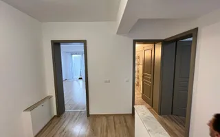 Casa cu 7 camere | 3 balcoane | Garaj | 220 mp + 80 mp curte | Cartier Panorama - Poză 20
