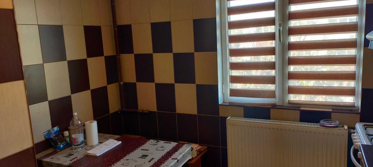 Vanzare Apartament 4 camere, Almasu Mare, Berceni. Teava Centrala in Bucatarie. - Poză 3