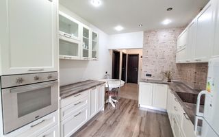 Apartament Suprafata Generoasa I Centrul Civic - Poză 3