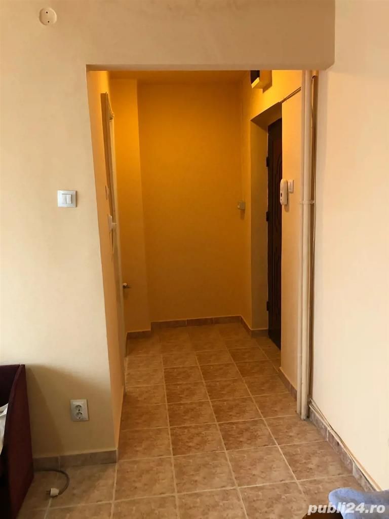1 camera la etaj 2  zona Brincoveanu - Poză 4