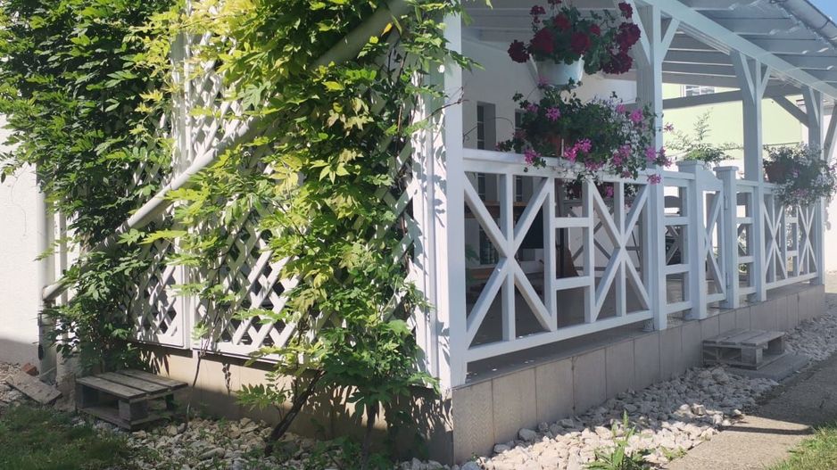 Casă deosebită în Fratellia, cu teren 657 mp - Poză 7