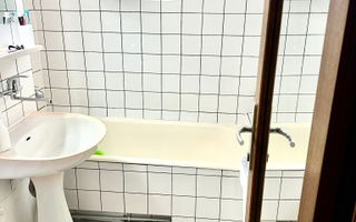 3 camere | etaj 2 | centrala proprie | renovat | zona excelenta | - Poză 15