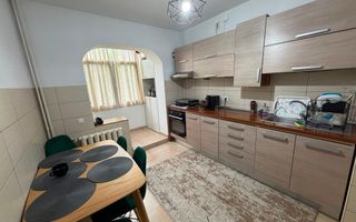 Apartament 3 camere de vânzare  Gorjului - Poză 1