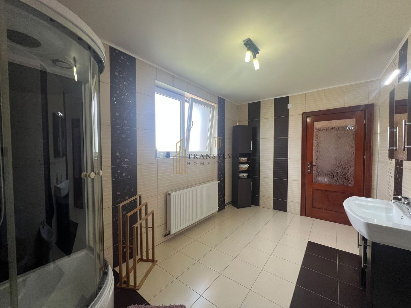 Casă individuală premium – 225 mp utili, teren 700 mp - Poză 18