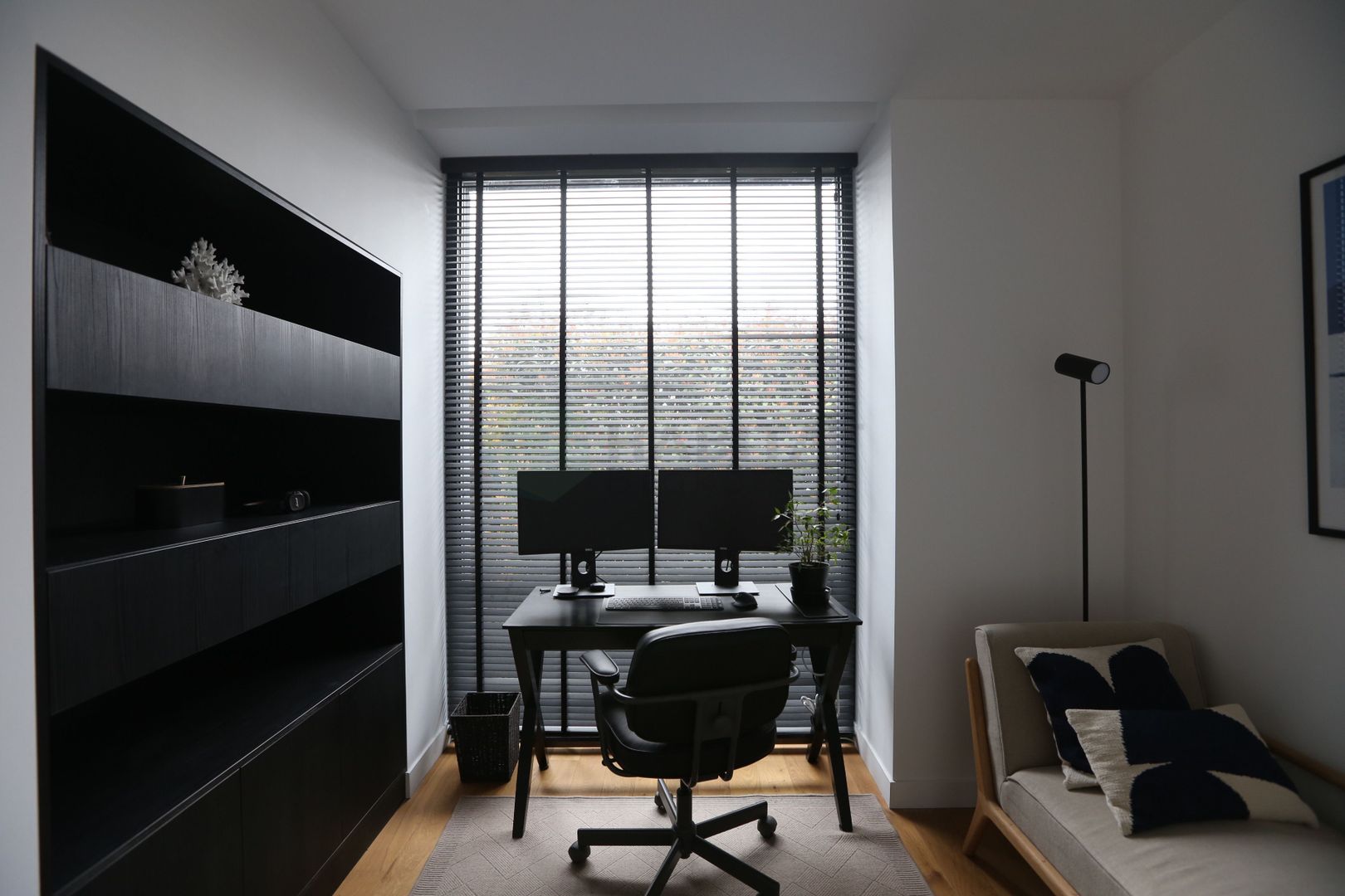 Eleganță pură într-un ansamblu exclusivist – Vilă complet mobilată AMBER GARDEN - Poză 17