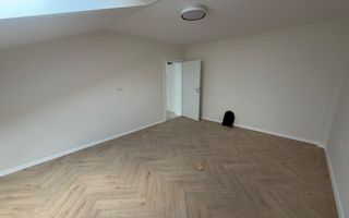 NOU. Disponibil imediat. Decomandat. Zona Soarelui - Poză 1