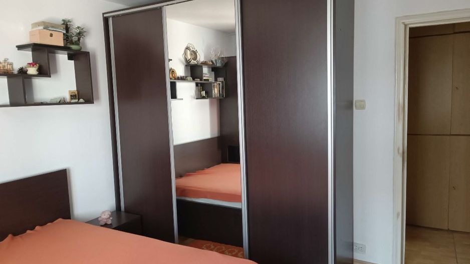 Apartament decomandat - Poză 2