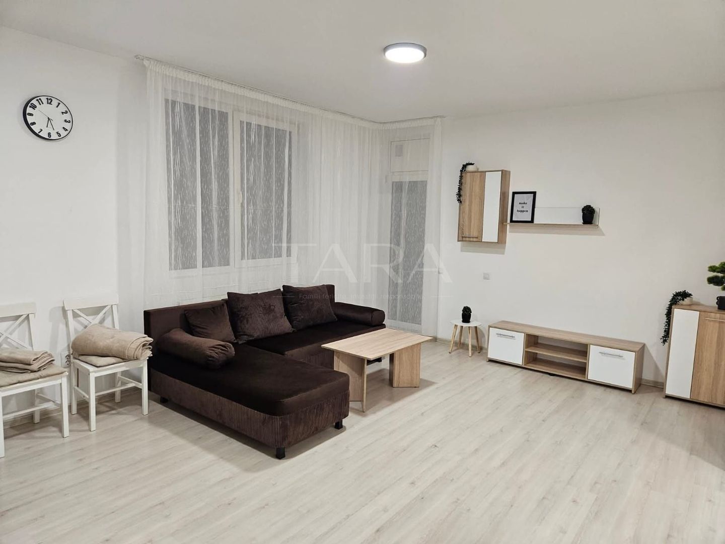 Vând apartament in Floresti str. Eroilor - Poză 1