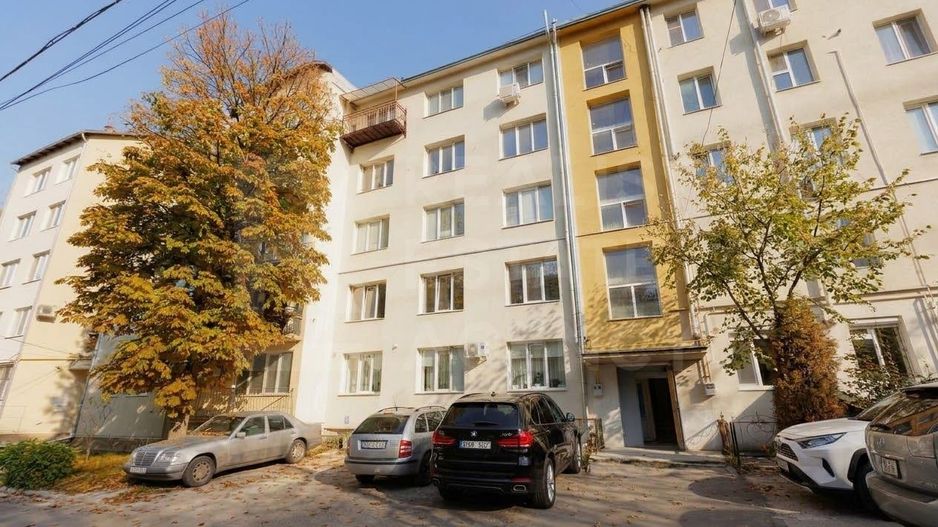 Vânzare, apartament în 2 nivele 4 camere, str. Independentei, Botanica - Poză 1